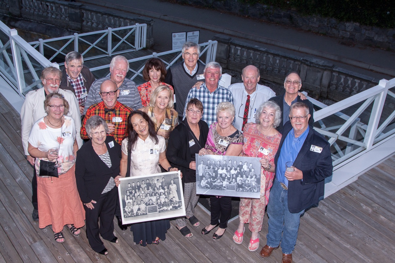 Ridgeview Elementary classmates at the Class of 1965 the 50th reunion